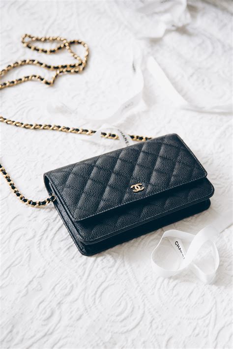 Chanel wallet bag with chain